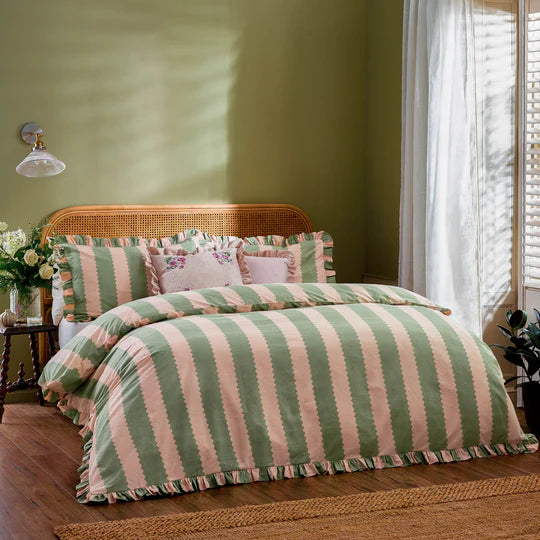 Birdie Stripe Ruffle Duvet Cover Set in Pink/Green
