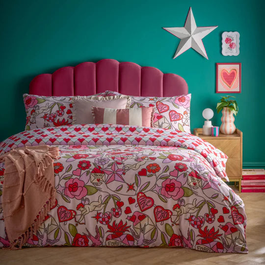 Glass Hearts Printed Duvet Cover Set in Pink