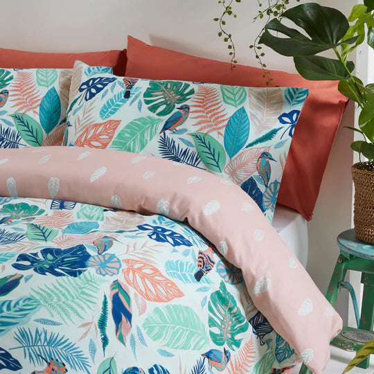Guava Tropical Leaf Duvet Cover Set in Green/Pink