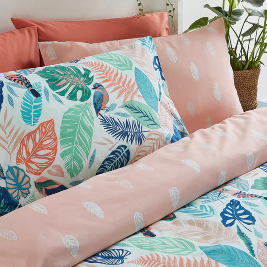 Guava Tropical Leaf Duvet Cover Set in Green/Pink