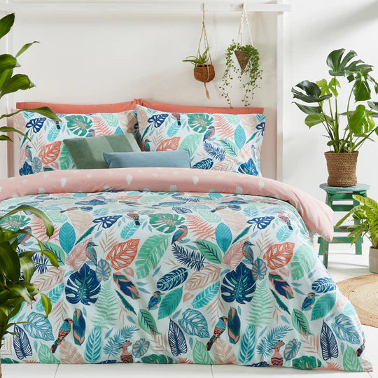 Guava Tropical Leaf Duvet Cover Set Green/Pink