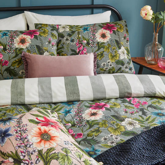 Hidcote Manor Botanical Duvet Cover Set in Petrol
