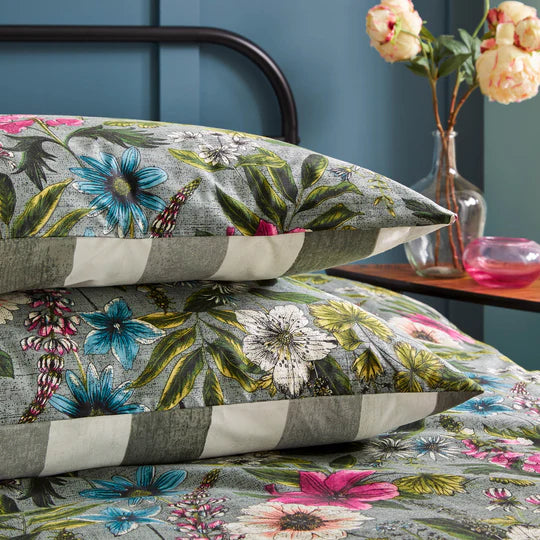 Hidcote Manor Botanical Duvet Cover Set in Petrol
