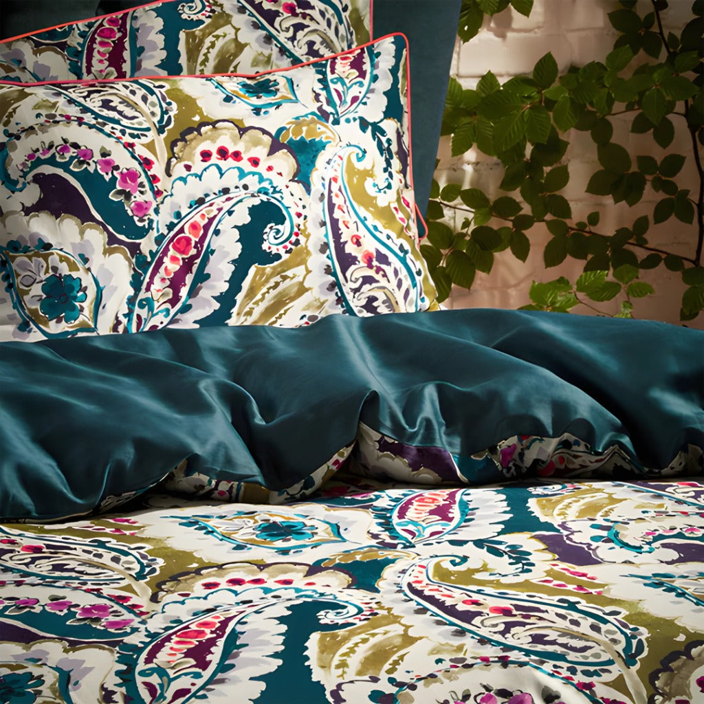 Aretha Paisley Printed Cotton Sateen Piped Duvet Cover Set in Teal/Olive