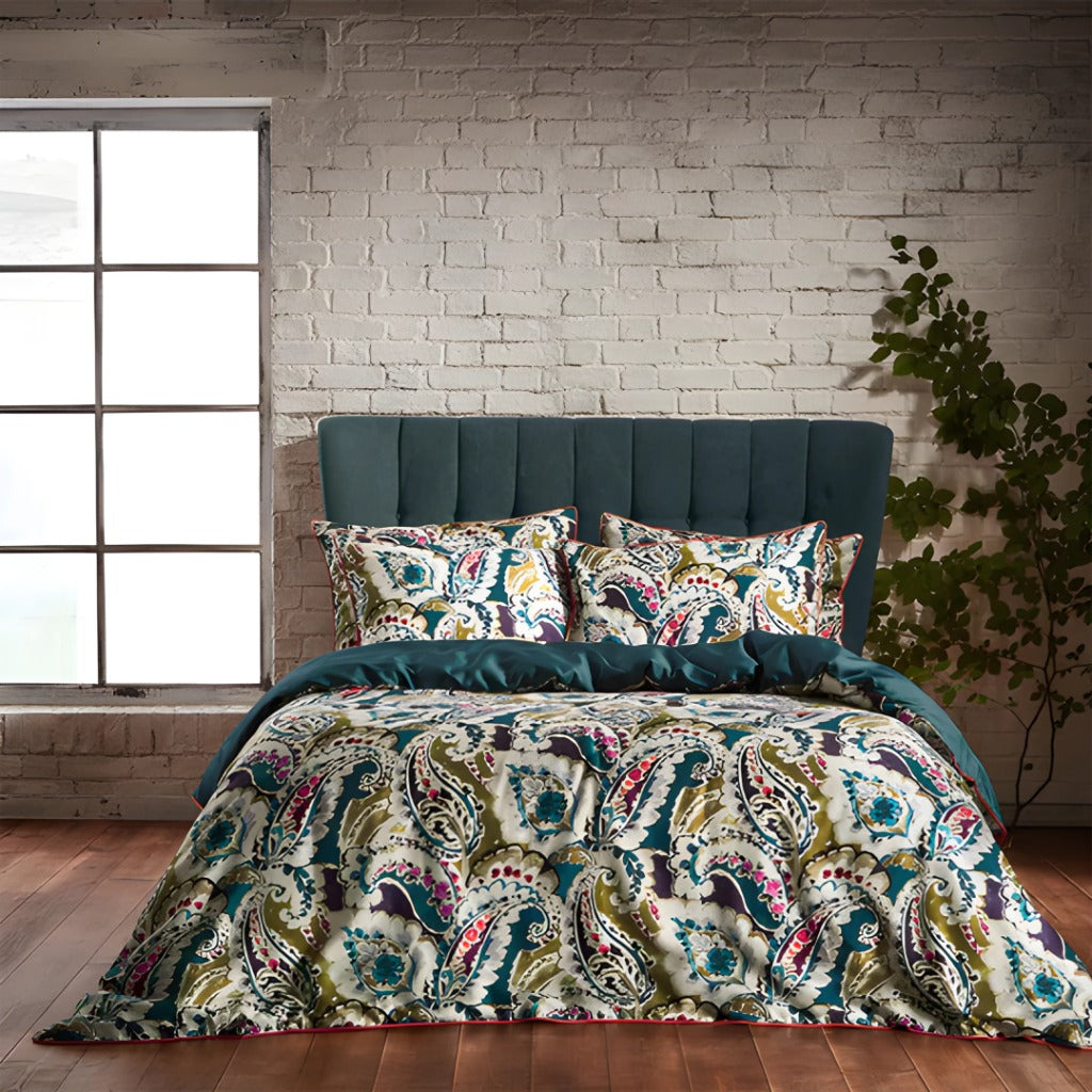 Aretha Paisley Printed Cotton Sateen Piped Duvet Cover Set in Teal/Olive